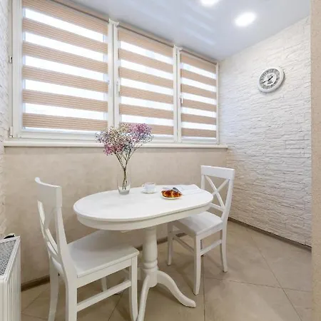 русовой софии 3 Apartment *