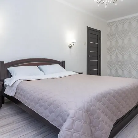 русовой софии 3 Apartment Kyiv