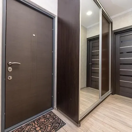 русовой софии 3 Apartment *